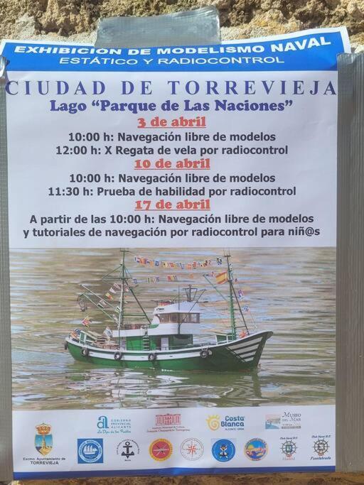Nice Holidays Apartment In Torreveja, Torrevieja Extérieur photo