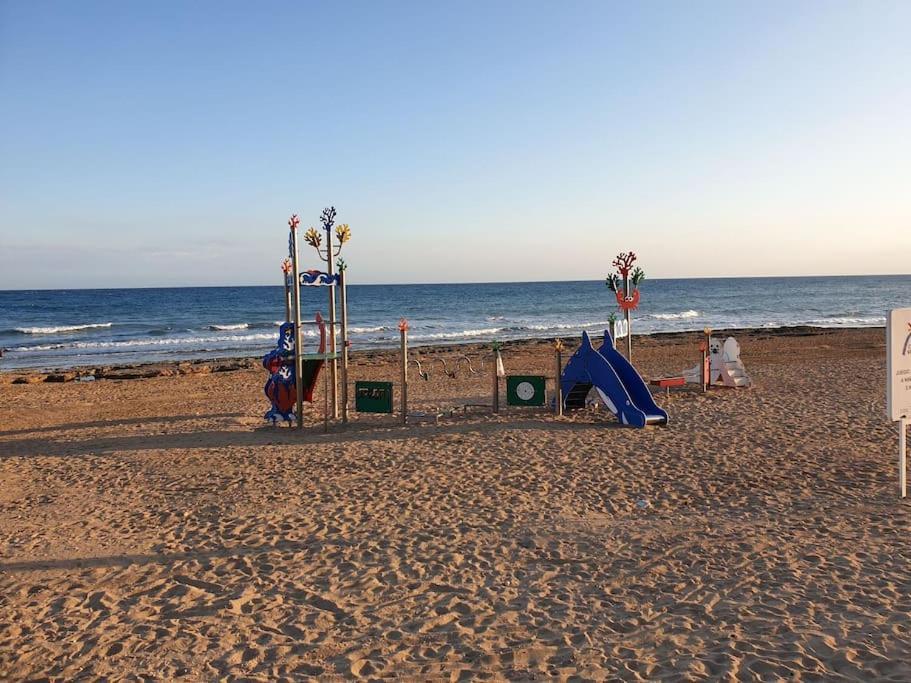 Nice Holidays Apartment In Torreveja, Torrevieja Extérieur photo